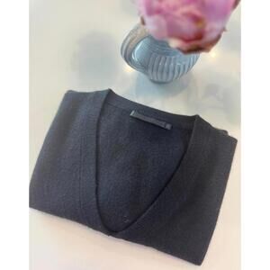 Jenni Kayne V-neck Flynn Cashmere Sweater-2x